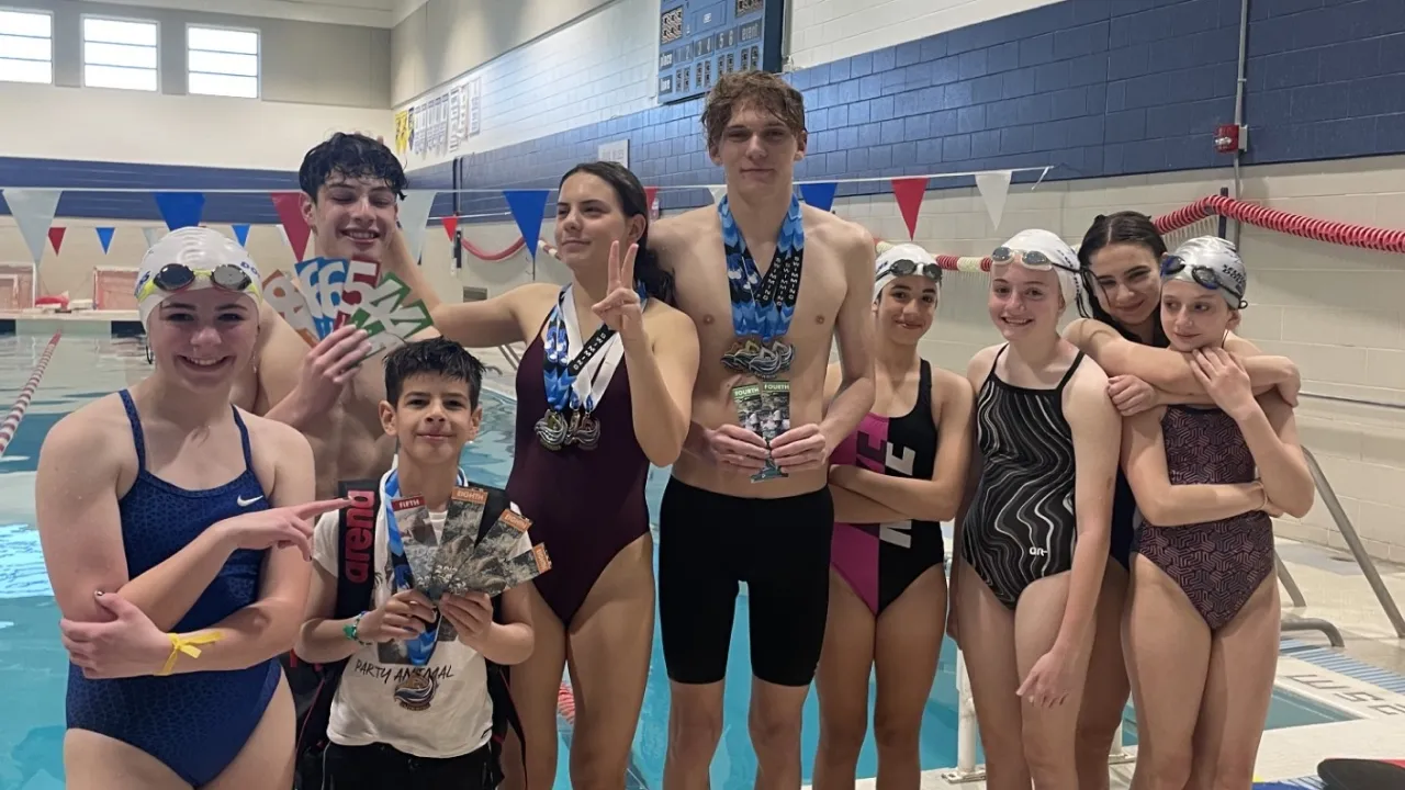 Selkirk Dolphins image